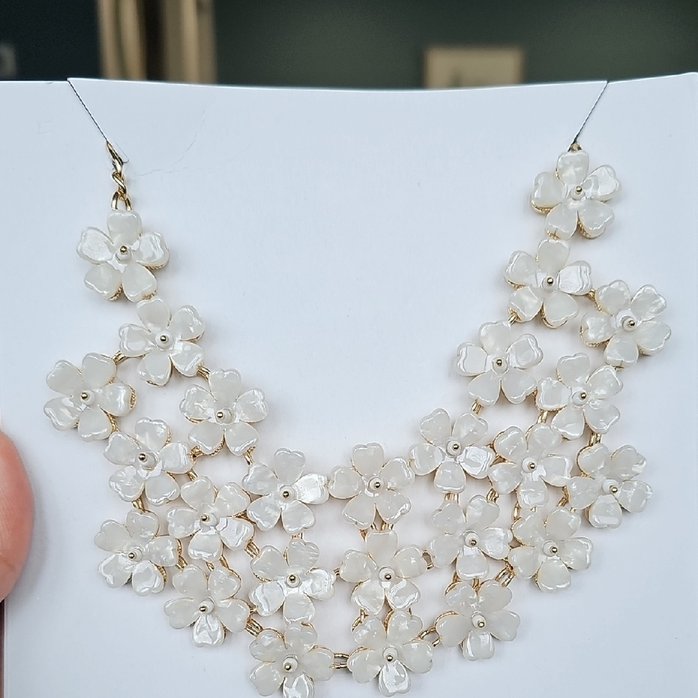 INC International Concepts Cream and Gold Floral Necklace